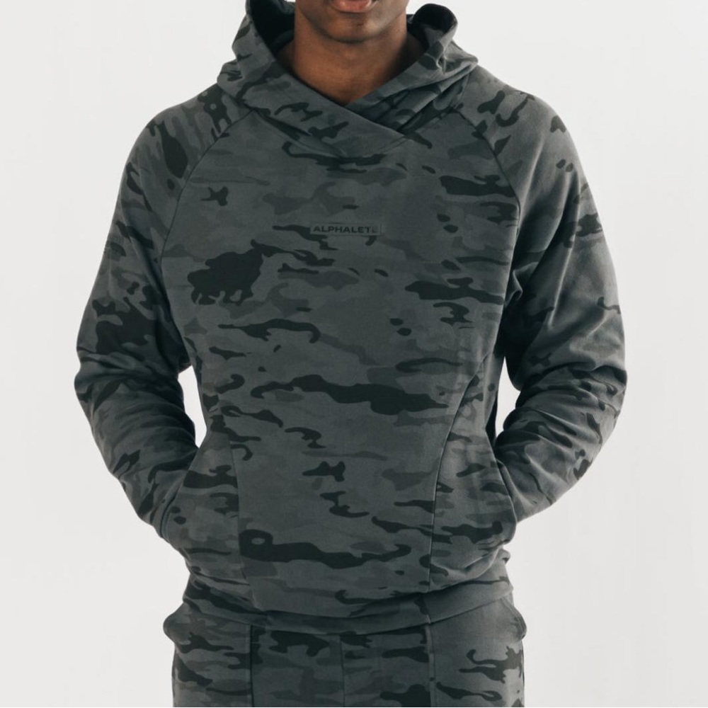 Alphalete camo hoodie L